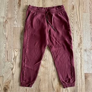 Lululemon Scuba High-Rise Jogger *Fleece 28"